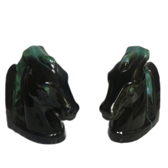 Blue Mountain Pottery Bookends - Picture 1 of 9